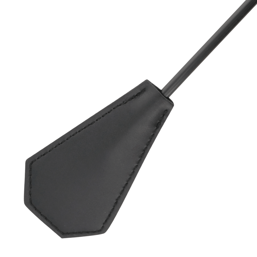 Cravache plumes et cuir noir Darkness impact - Mise en situation premium 2 - MANJOY