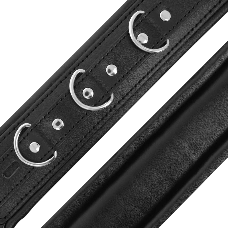 Menottes poignets rembourrées Darkness luxe - Détail texture - MANJOY