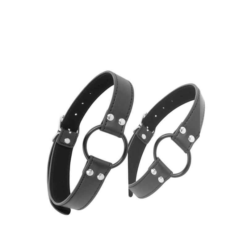 Bâillon anneau silicone noir Darkness fétiche - Mise en situation Dark Luxury 3 - MANJOY