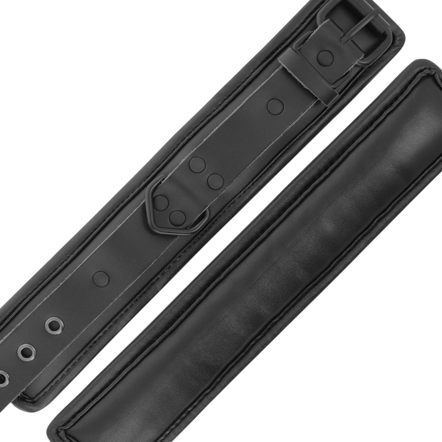 Menottes de chevilles cuir noir Darkness - Présentation 2 - MANJOY