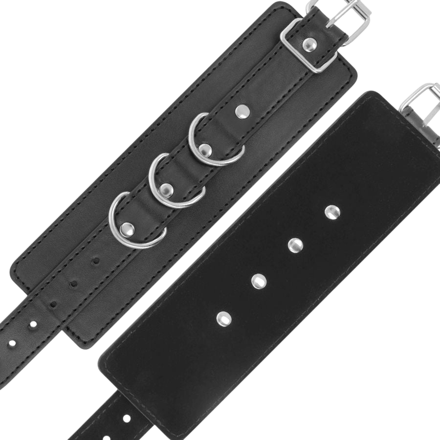 Menottes de chevilles cuir noir Darkness entrave de luxe - Mise en situation premium 8 - MANJOY